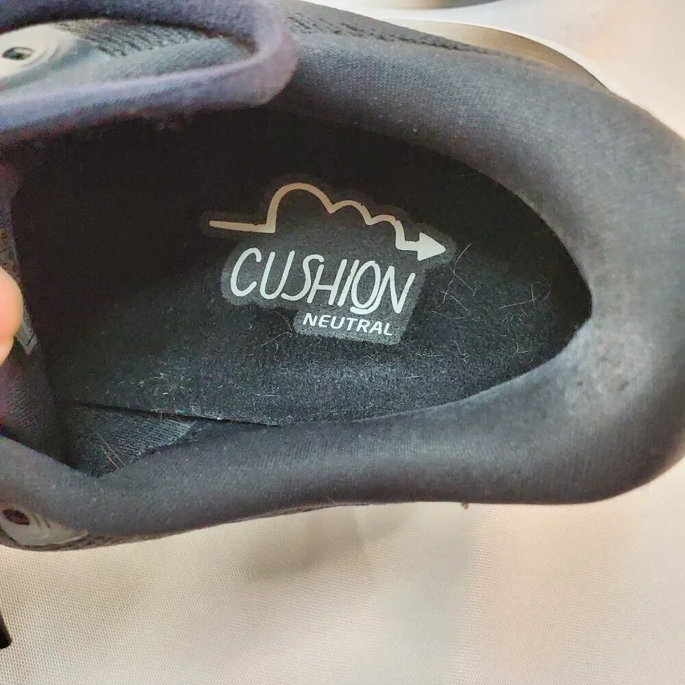 Brooks Glycerin 21 womans Running Shoes 11.5 B Cushion Neutral Black & White